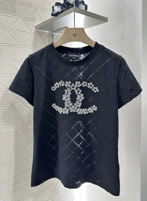 Футболка женская