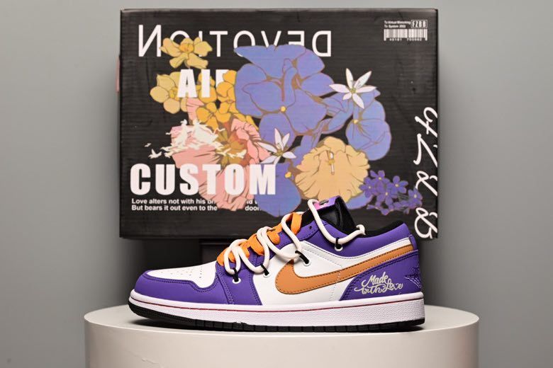 Кроссовки Air Jordan 1 Low