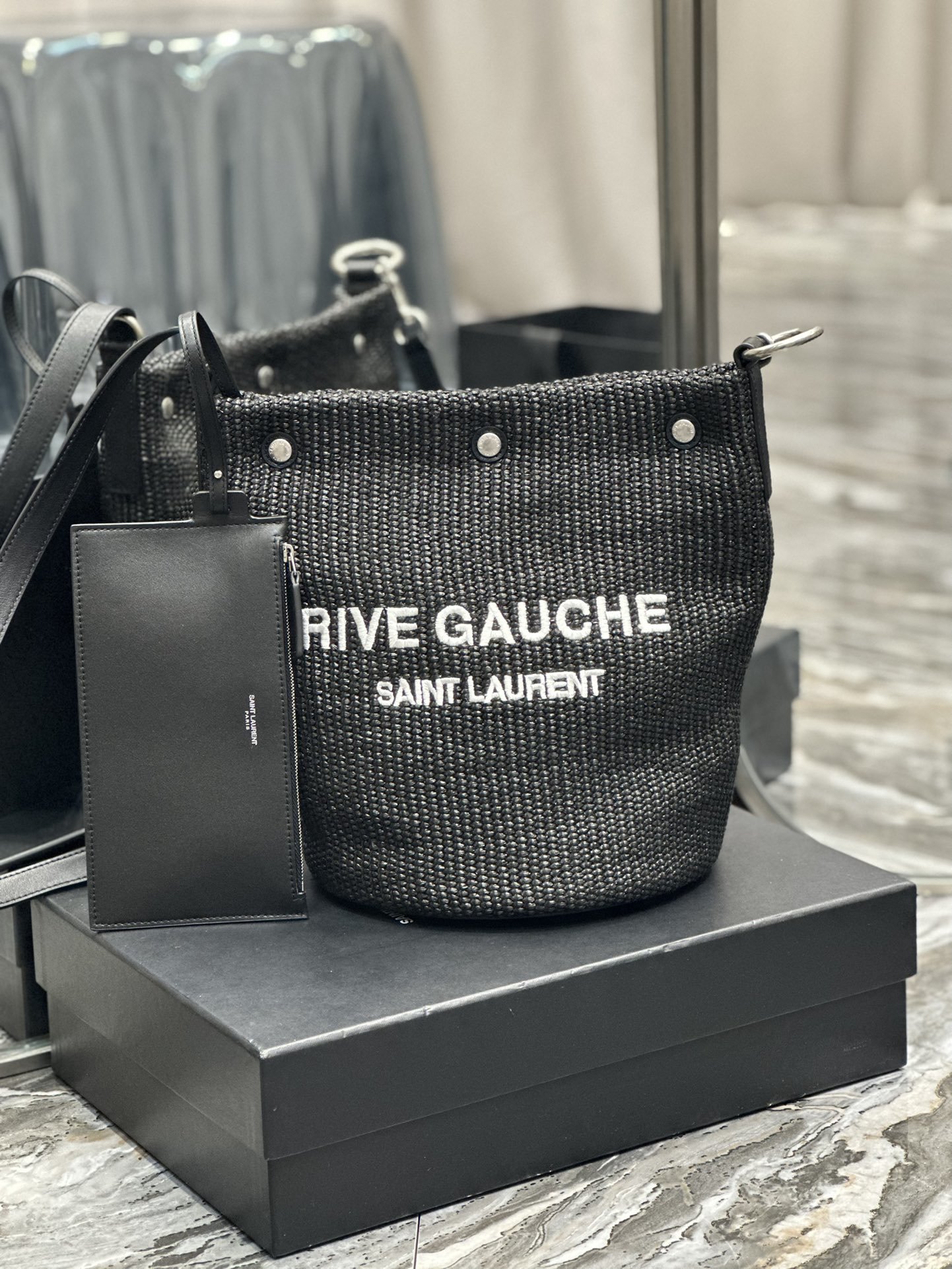 A bag RIVE GAUCHE 30 cm