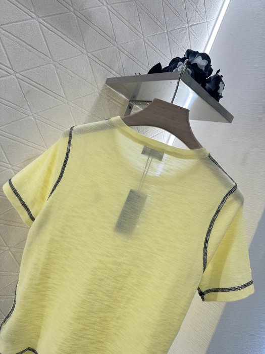 T-shirt women's фото 4