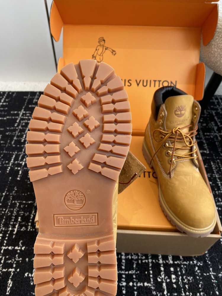 Ботинки женские Louis Vuitton x Timberland фото 9
