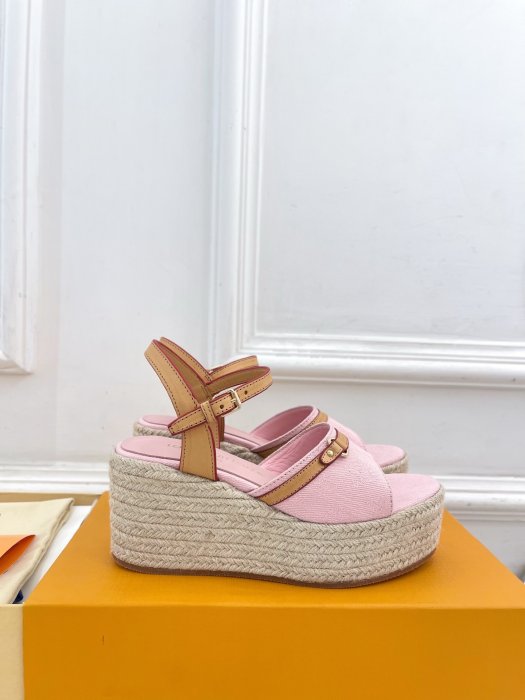 Босоножки фото 2