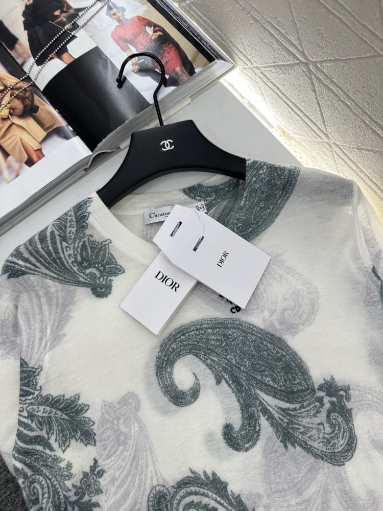 Футболка женская фото 3