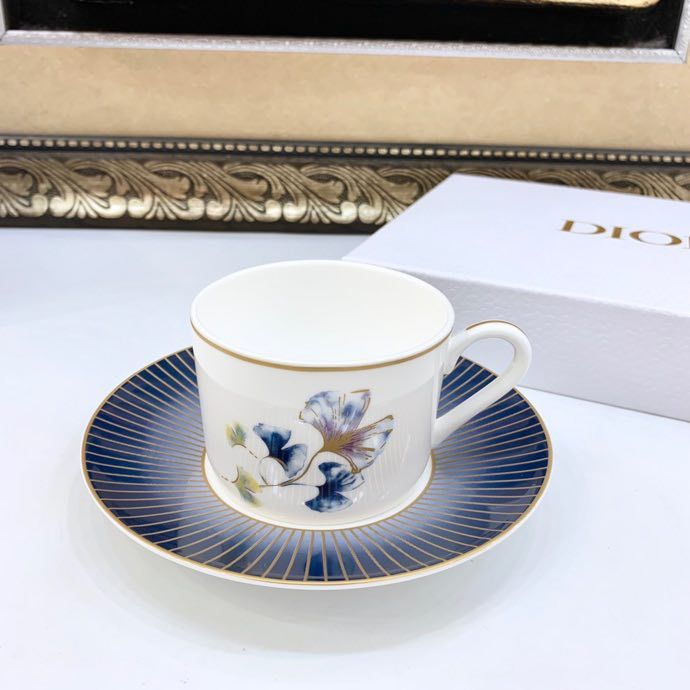 Tea set on 2 person of bone porcelain фото 6