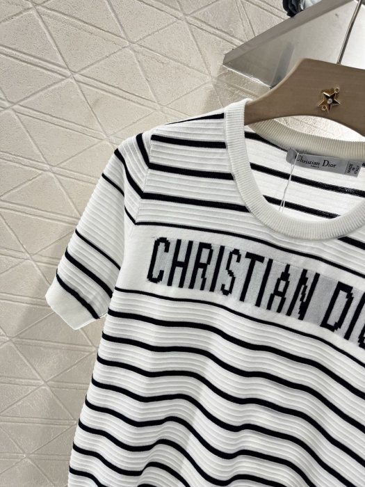 Футболка женская фото 7