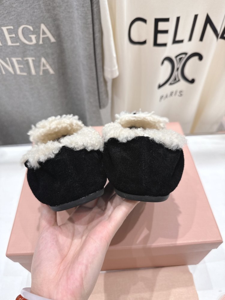 Лоферы женские на меху фото 8