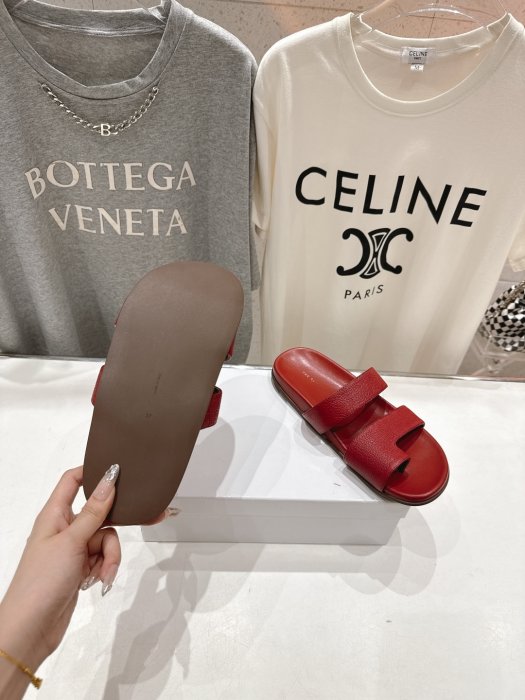 Шлепанцы фото 9