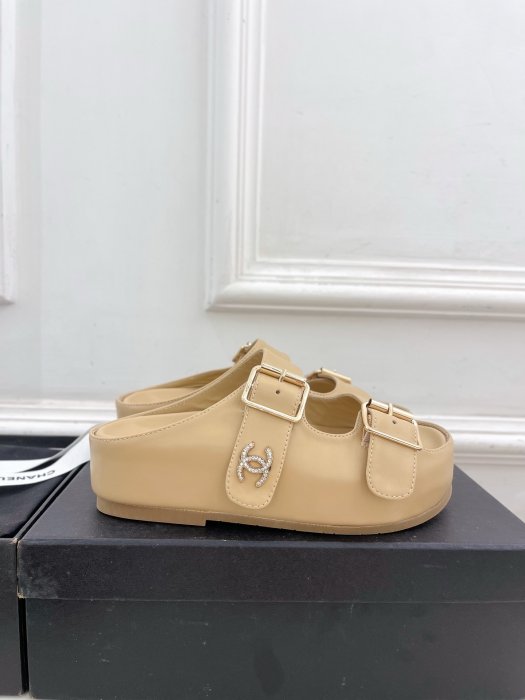 Шлепанцы женские фото 2