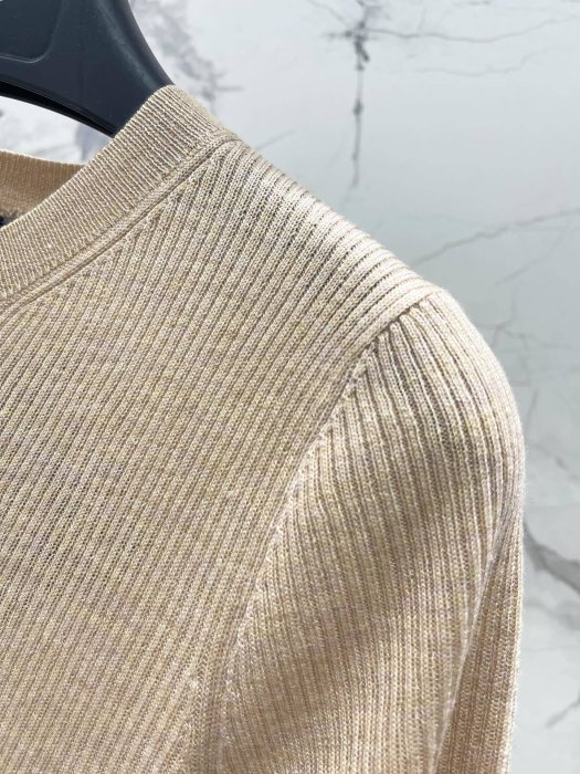 Футболка женская фото 4