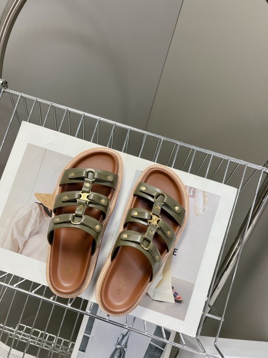 Шлепанцы фото 5