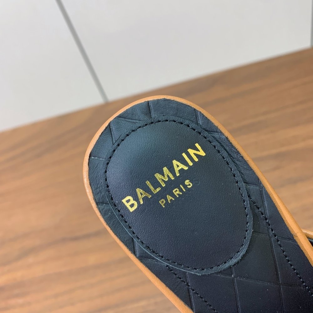 Босоніжки фото 9