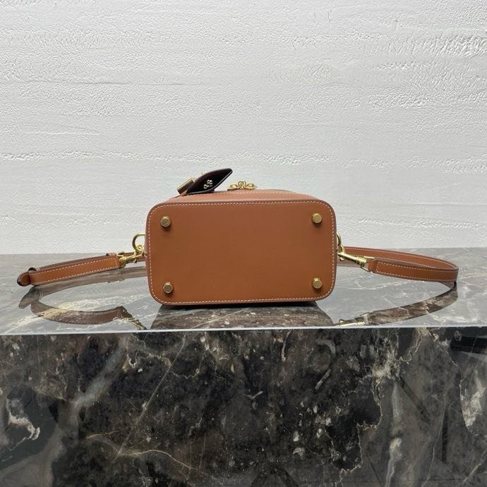 Сумка кожаная VANITY 18 см фото 8