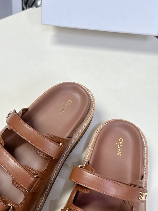 Шлепанцы фото 8