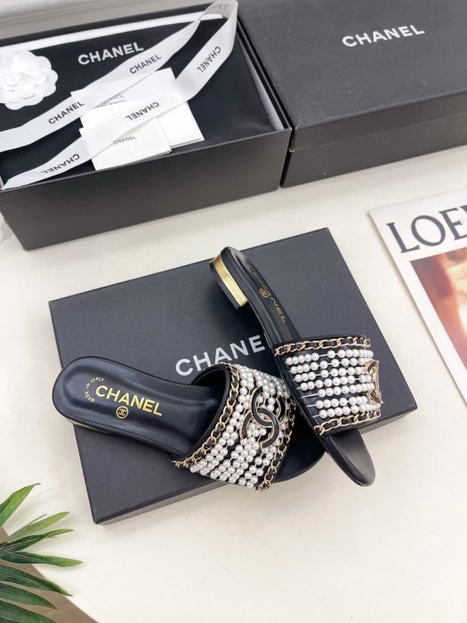 Шлепанцы женские фото 2