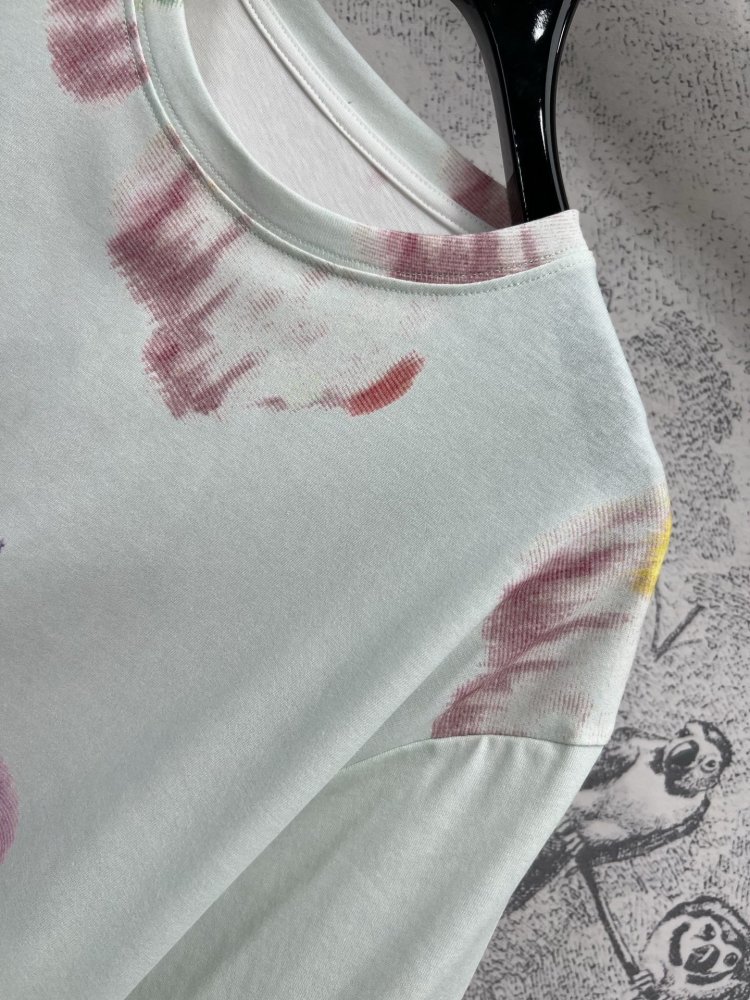 T-shirt women's фото 5