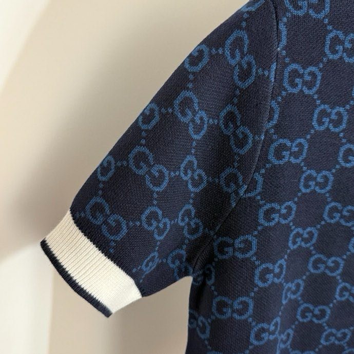 T-shirt women's фото 9