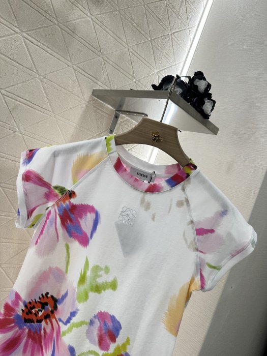 T-shirt women's фото 7