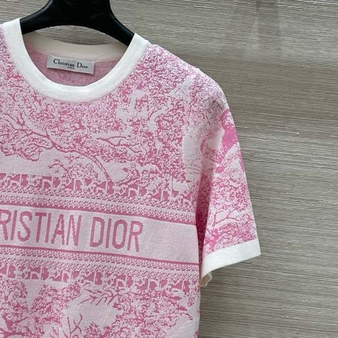 Футболка женская фото 2