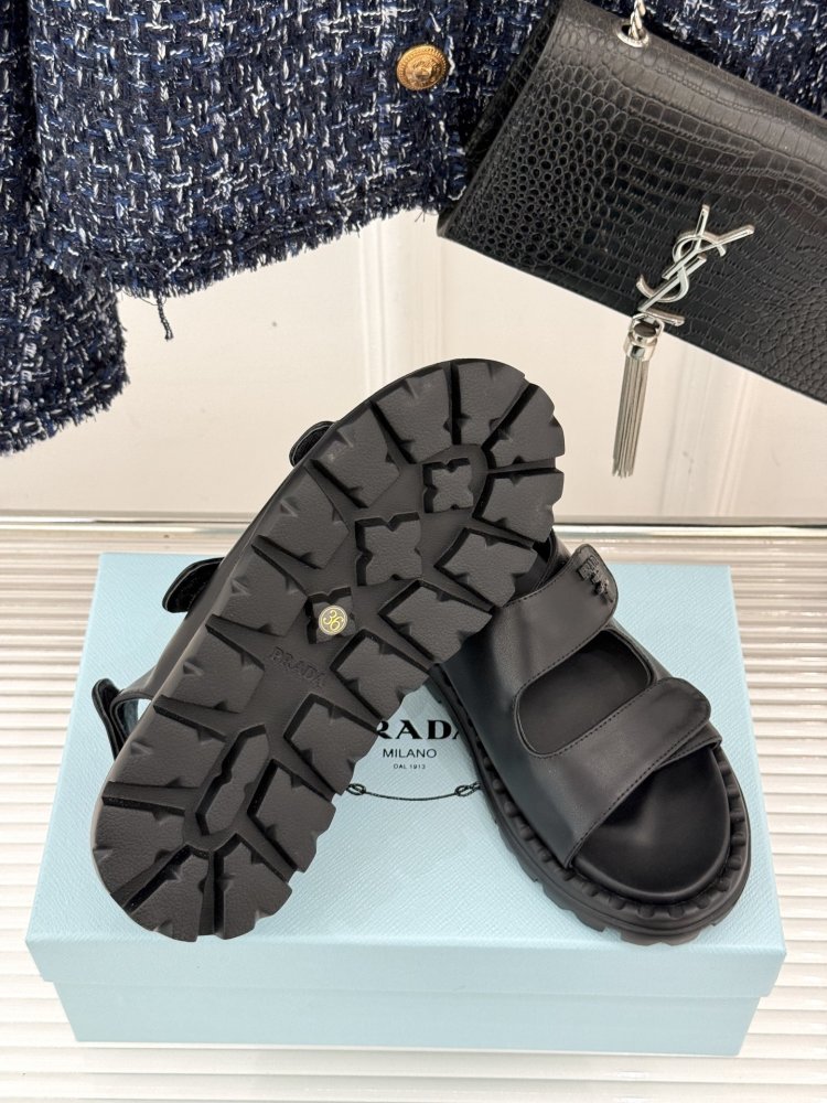 Сандалии женские фото 9