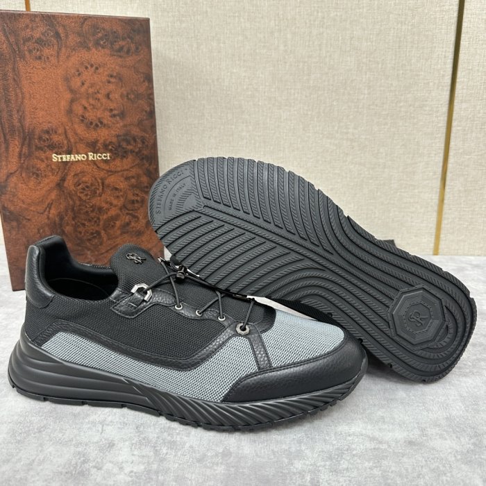 Кросівки фото 8