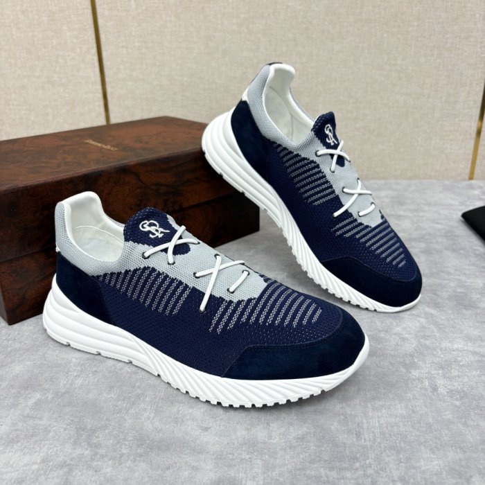 Кросівки фото 2