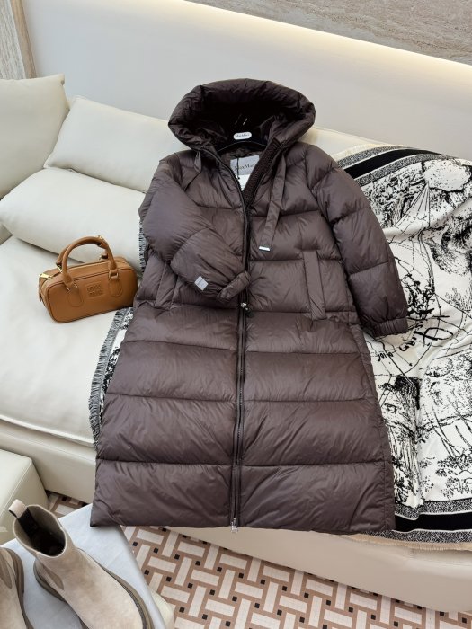 A long female Down jacket фото 2