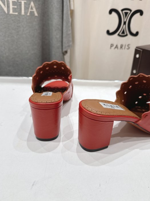 Босоножки фото 8