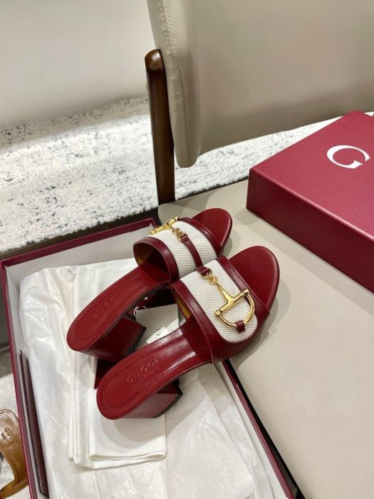 Босоніжки фото 2