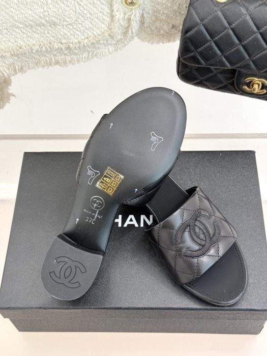 Босоножки фото 9