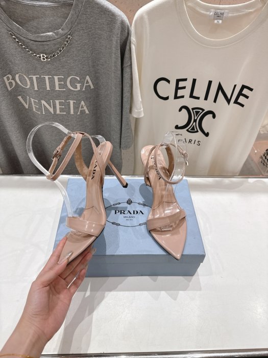 Босоніжки фото 4