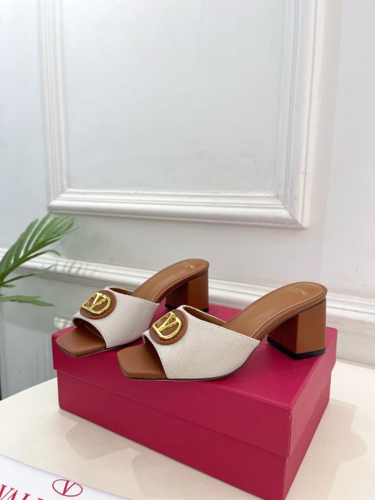 Босоножки фото 3