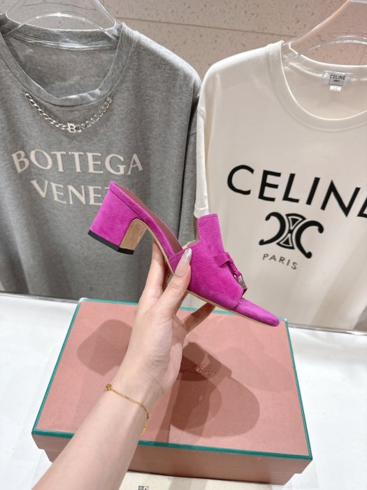 Босоножки фото 5