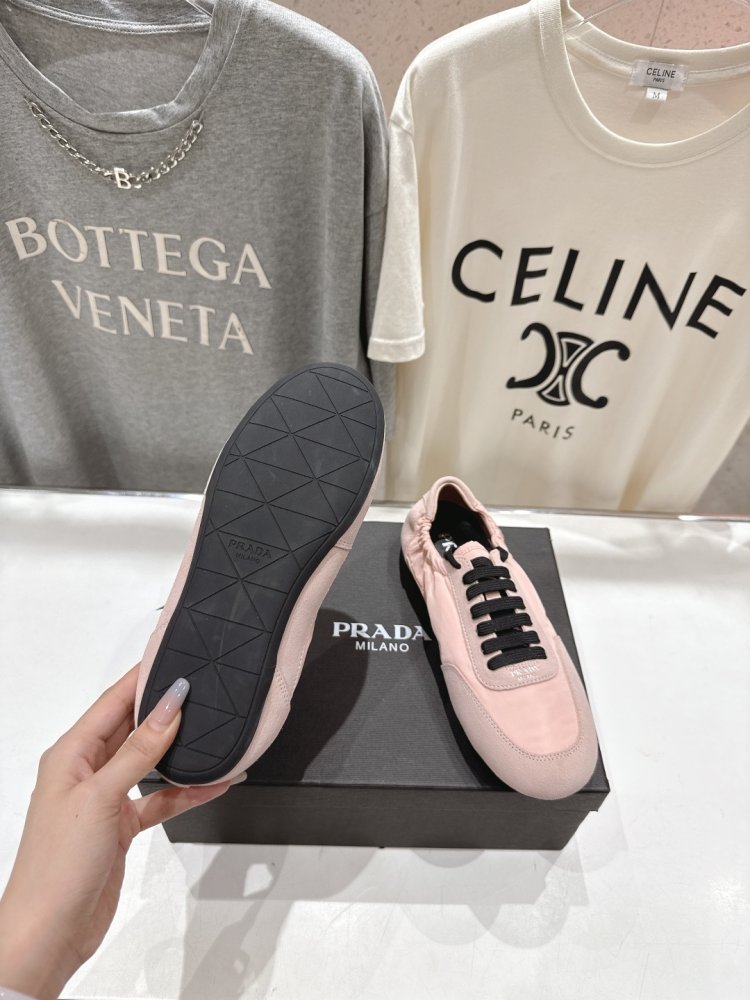 Кроссовки женские фото 9