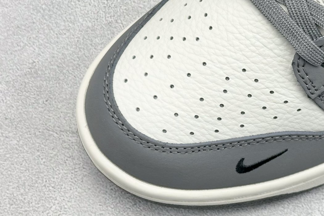 Кроссовки Nike SB Dunk Low x GUCCI фото 7