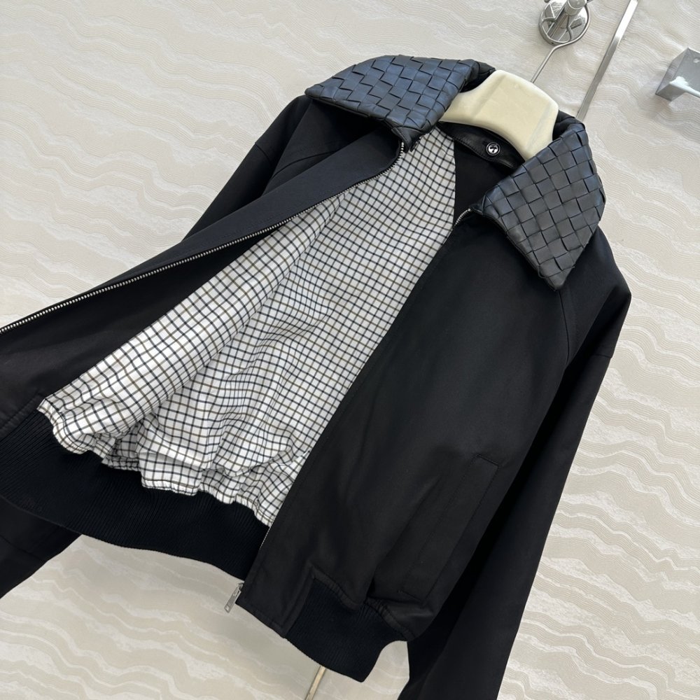 Куртка шкіряна жіноча фото 7