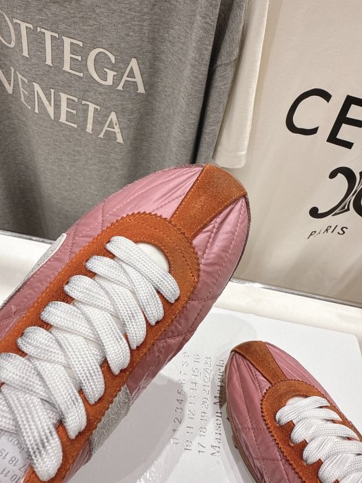 Кросівки фото 7