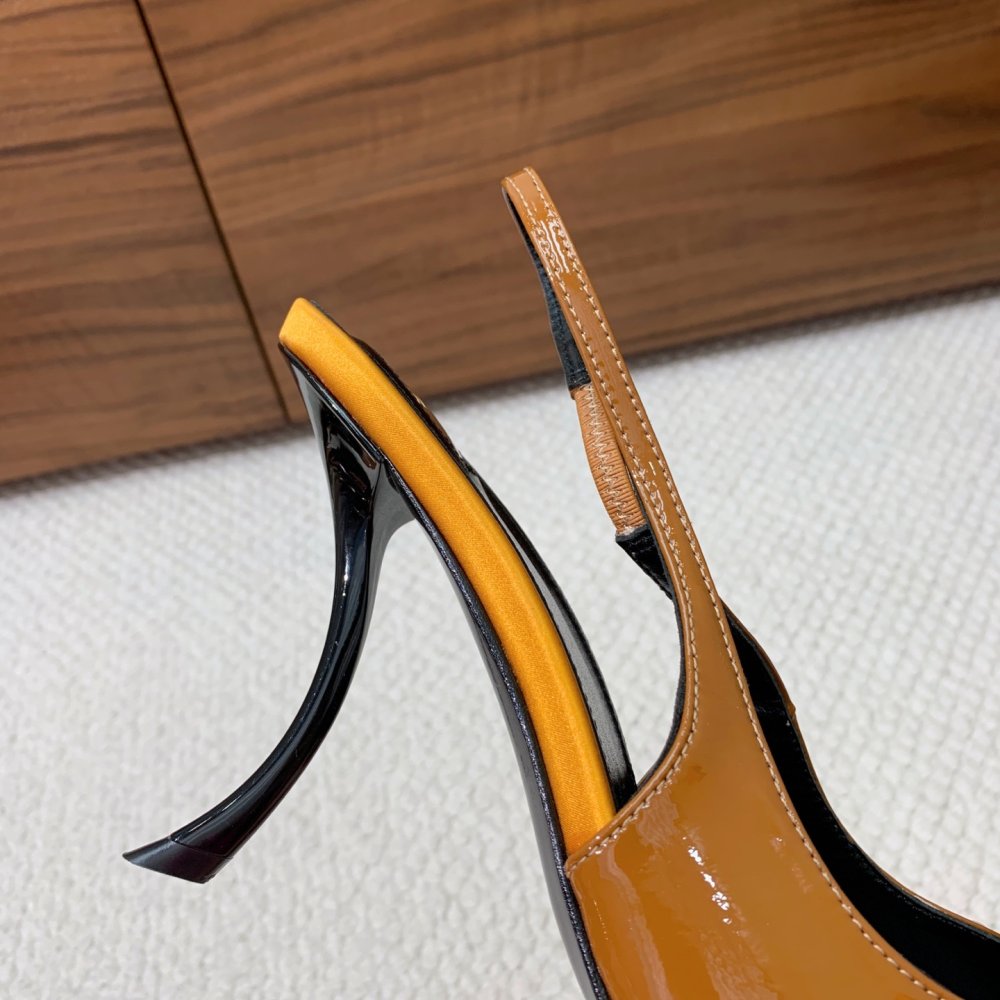 Босоножки фото 8