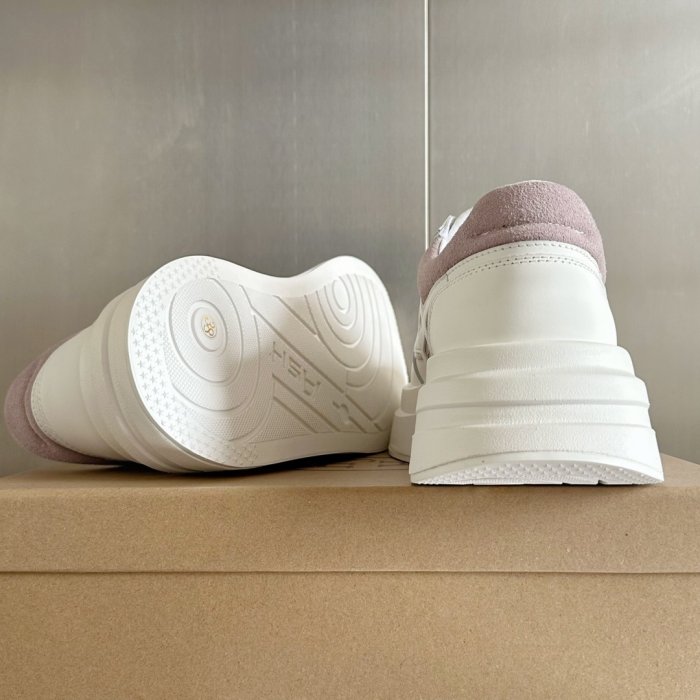 Кроссовки фото 9