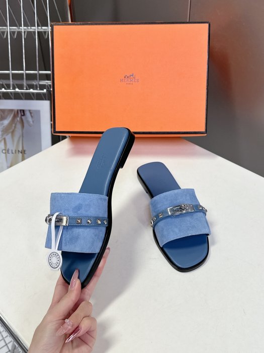 Шлепанцы фото 4