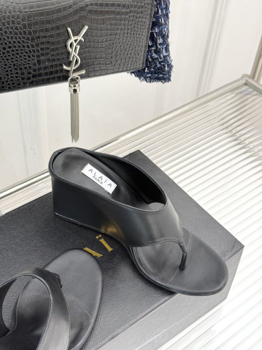 Босоножки фото 5