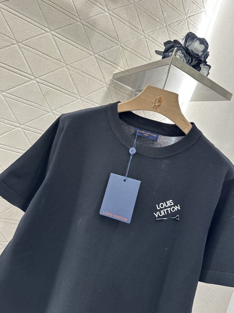 Футболка жіноча фото 3