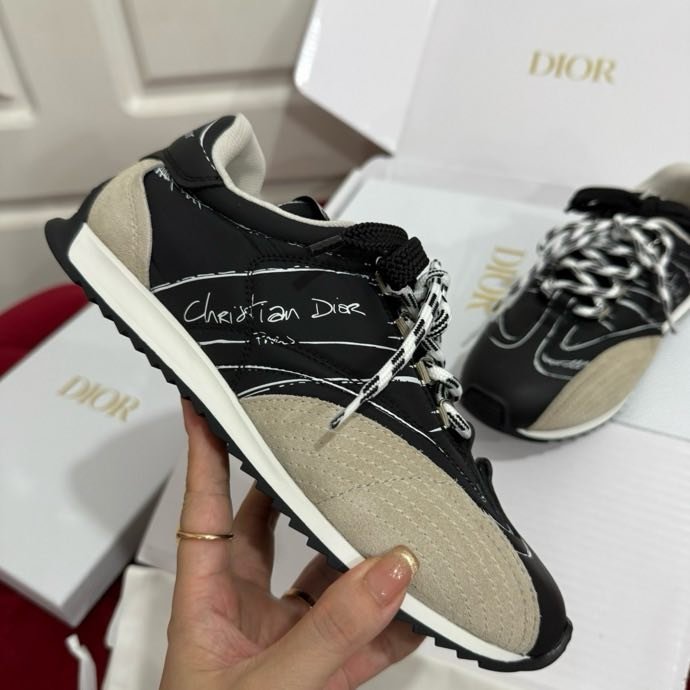 Кроссовки фото 3