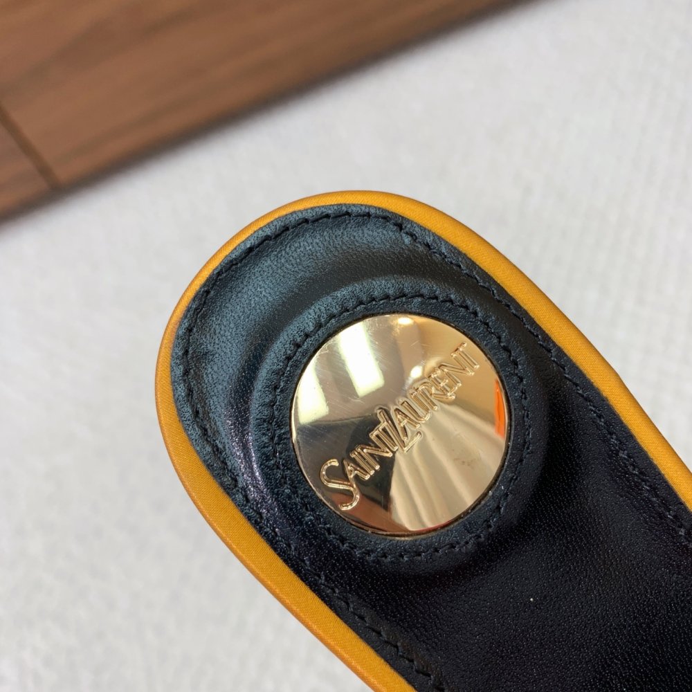 Босоножки фото 8