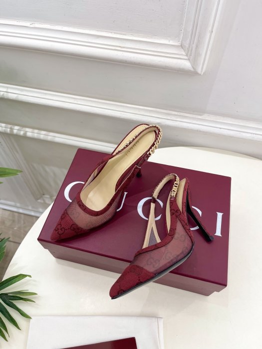 Босоножки фото 5