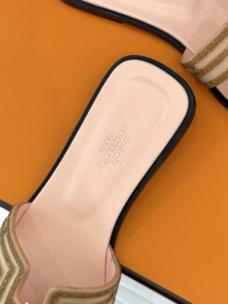 Шлепанцы Oran женские фото 8