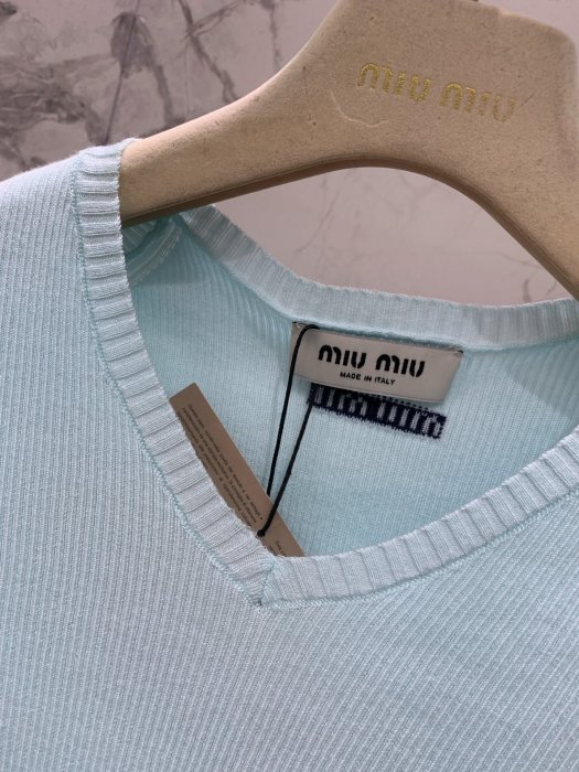 Футболка женская фото 3