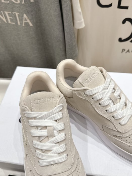 Кроссовки женские фото 6