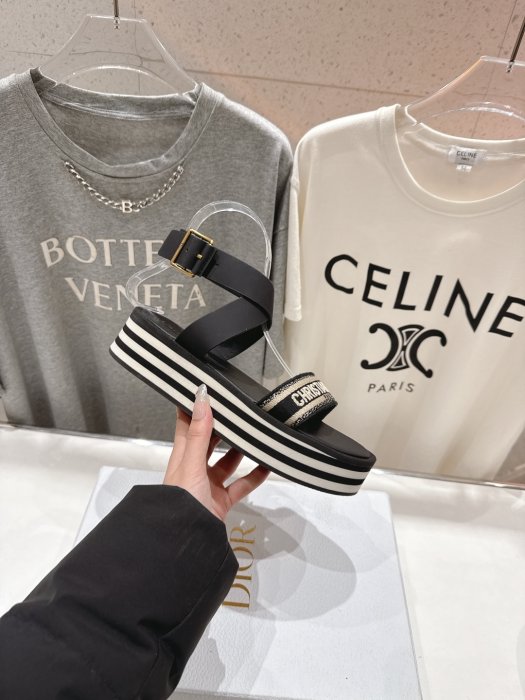 Sandals women's фото 5