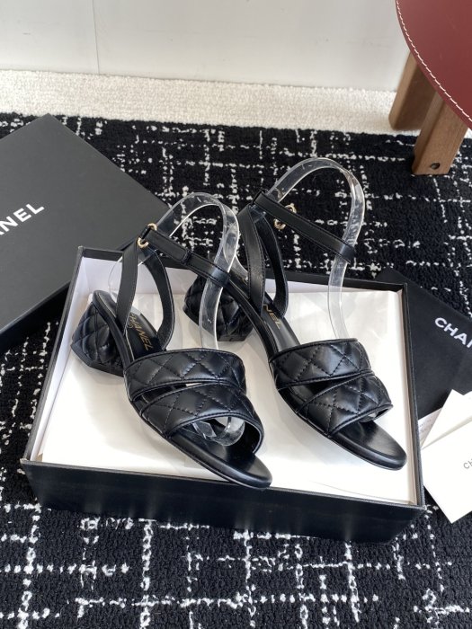 Сандалии женские фото 4