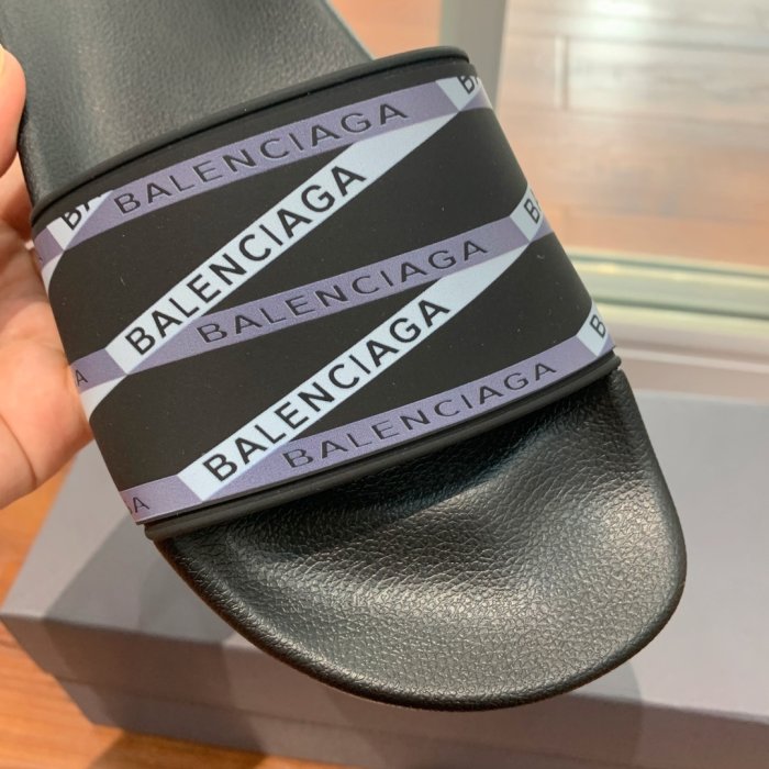 Шлепанцы фото 7